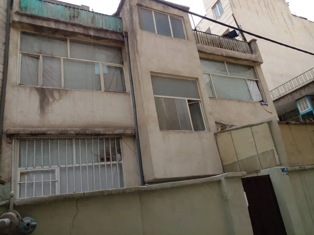 فروش ۶۴ متری