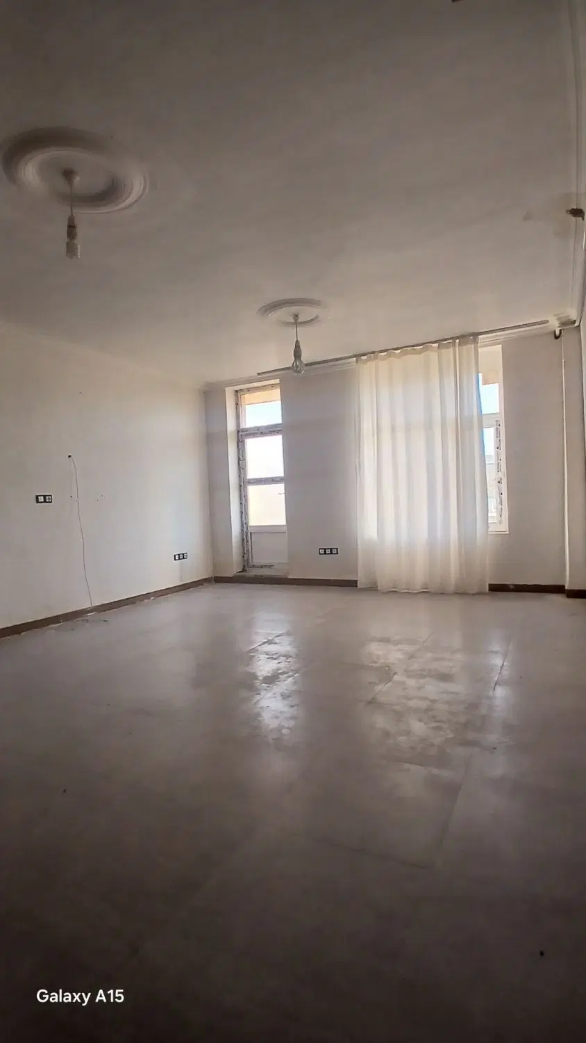 ودیعه ۲۰۰میلیون  اجاره ۲ تومان داخل امیر اباد