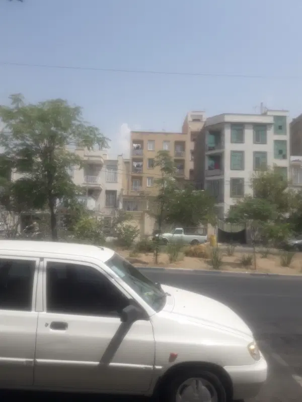 فروش یک واحد از مستغلات