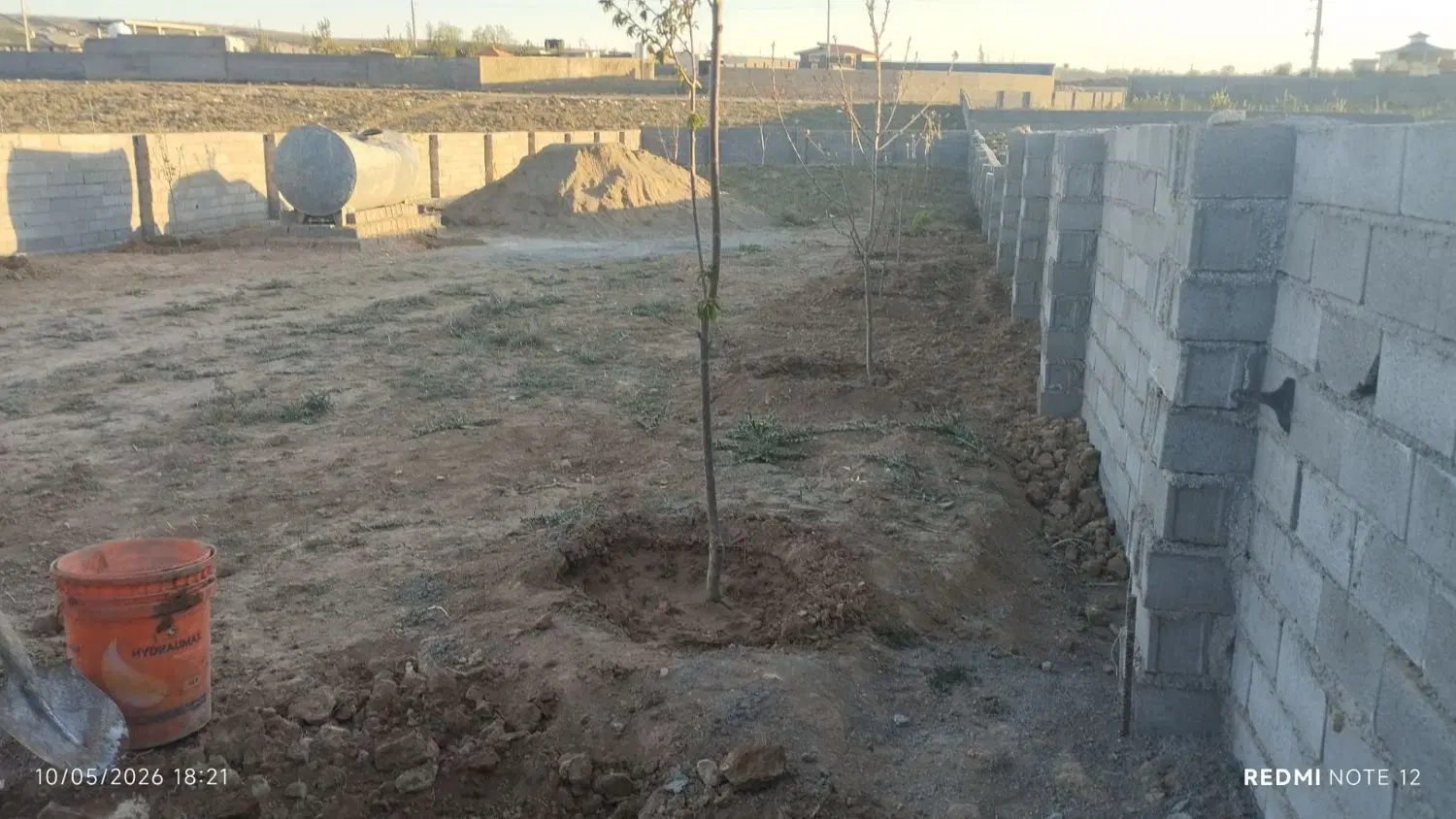 زمین 4 دیواری