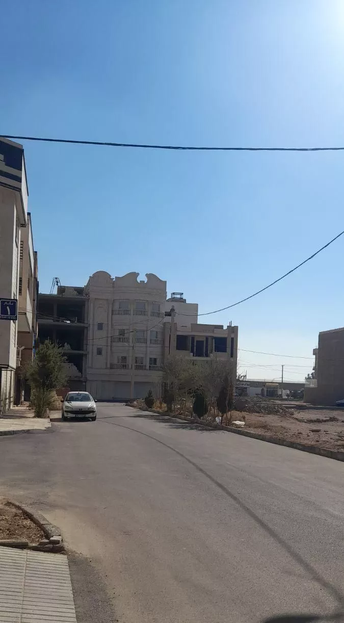 فروش مسکونی نیمه ساز بلوارجمهوری
