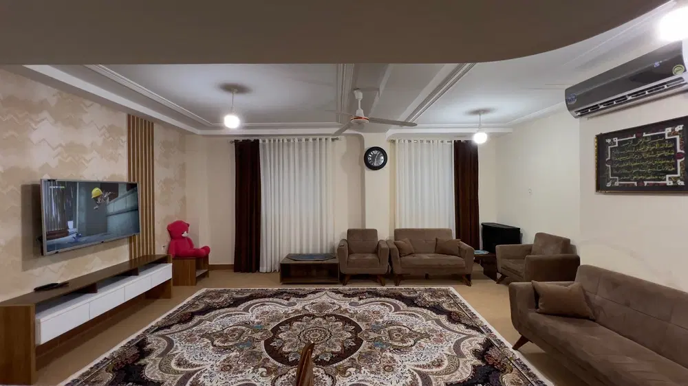 آپارتمان فروشی تمیز در لاله ۵