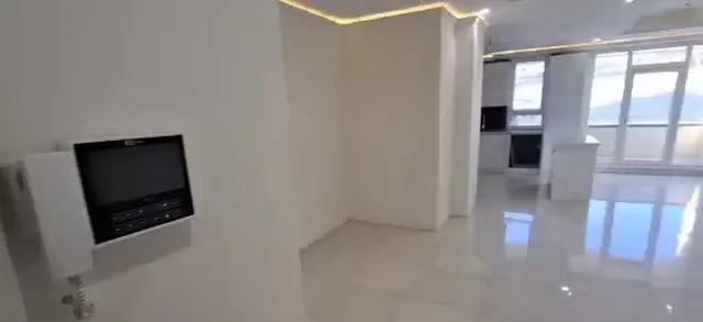 ۱۲۵ متر ۳خواب ویو ابدی تراس قابل چیدمان