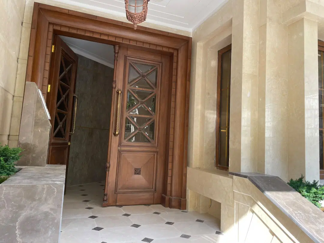 200 متر
