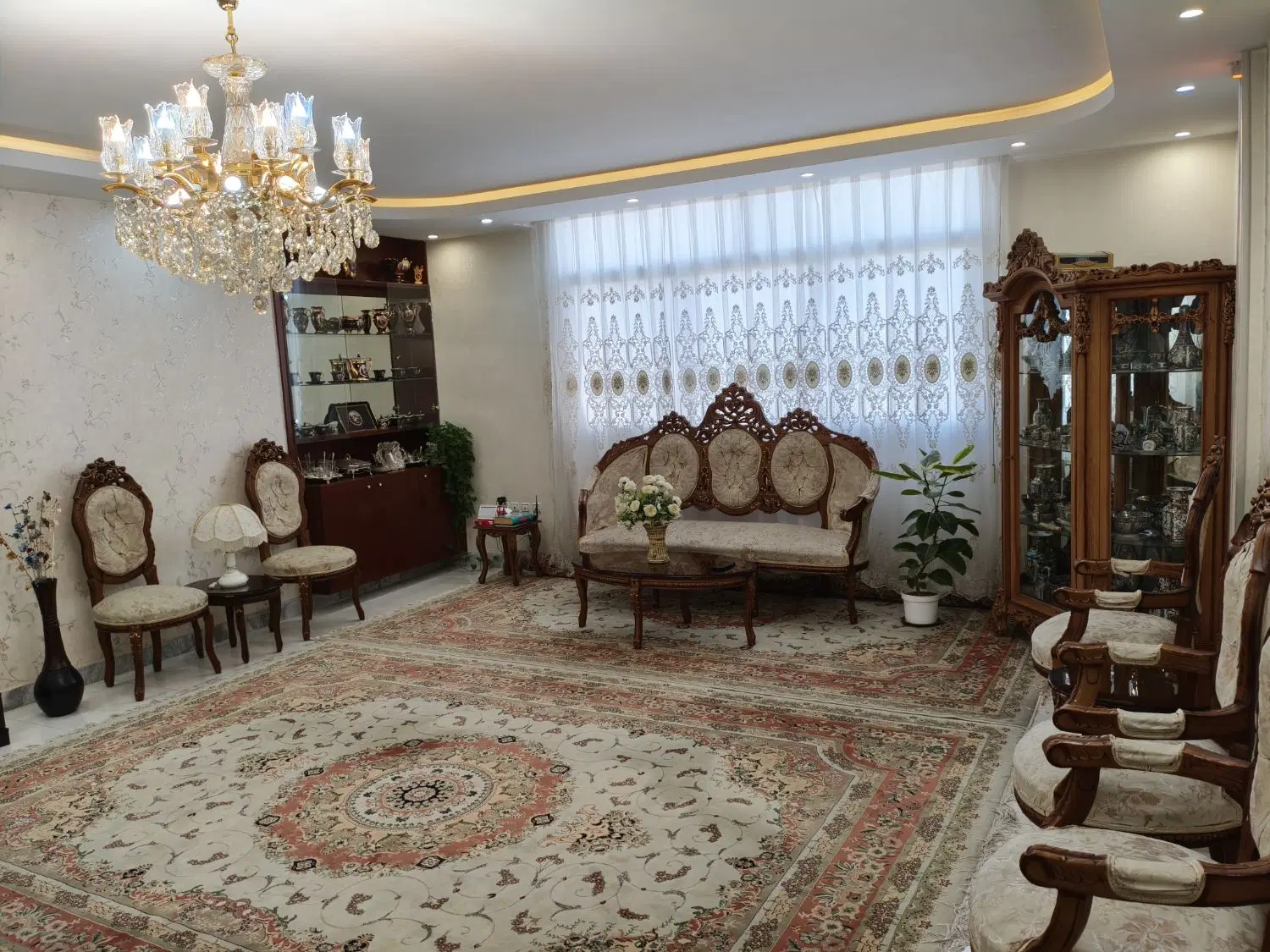 فروش آپارتمان دلباز و نورگیر (خوش ساخت و دنج)