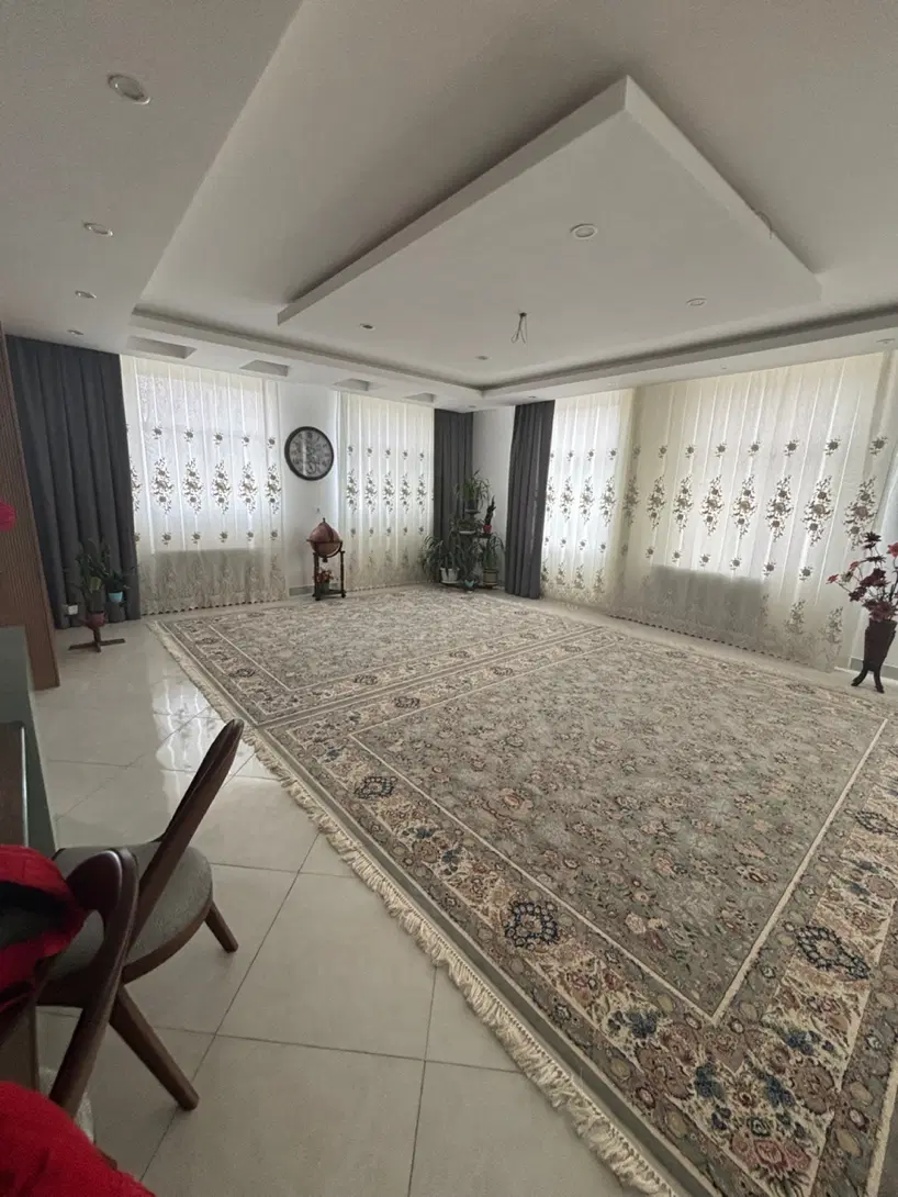 خانه ۲۴۰ متری لوکس