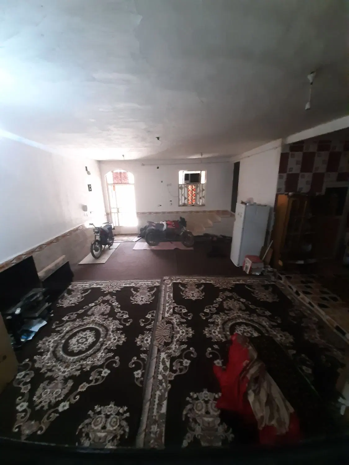 رهن و اجاره خانه دوطبقه طبقه (طبقه هم کف)