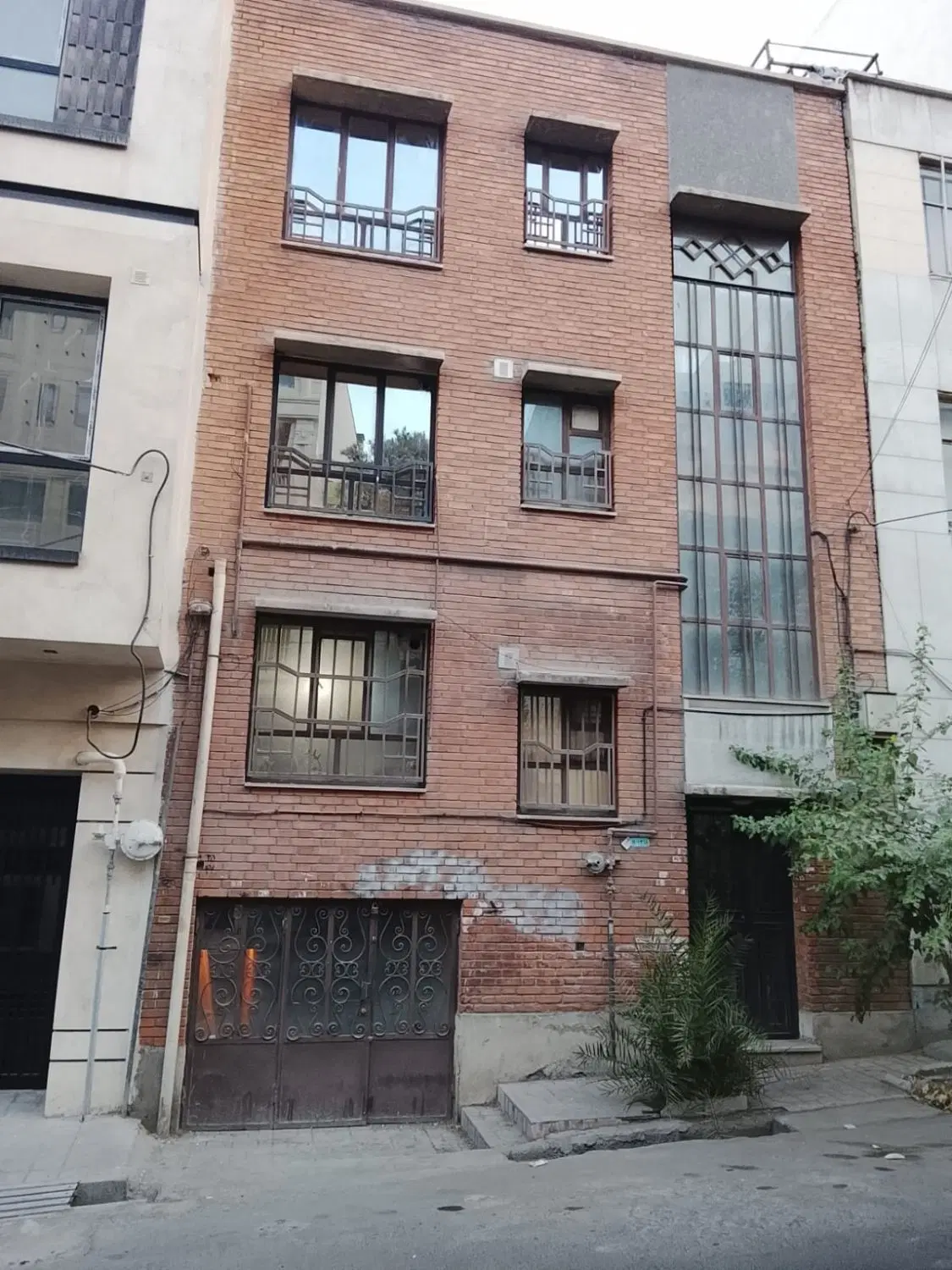 کلنگی  335  متر  ابن سینا یوسف آباد