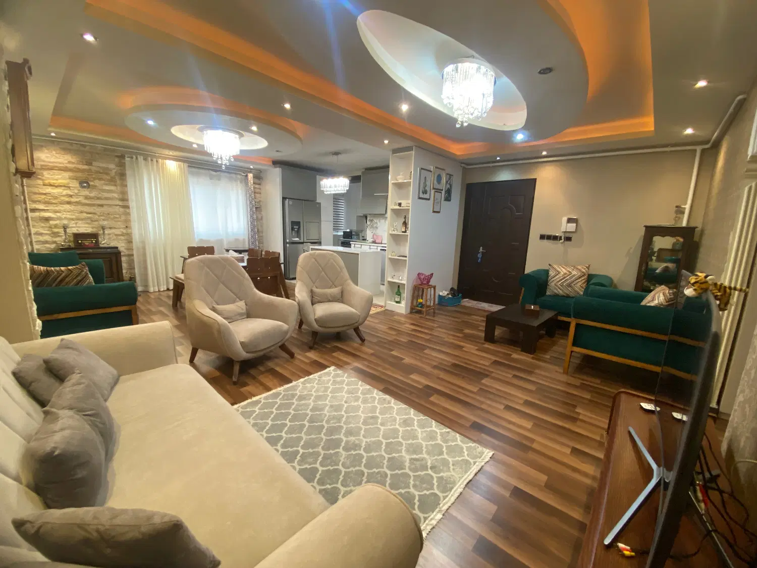 آپارتمان ۱۱۵ متر_گلباغ نماز
