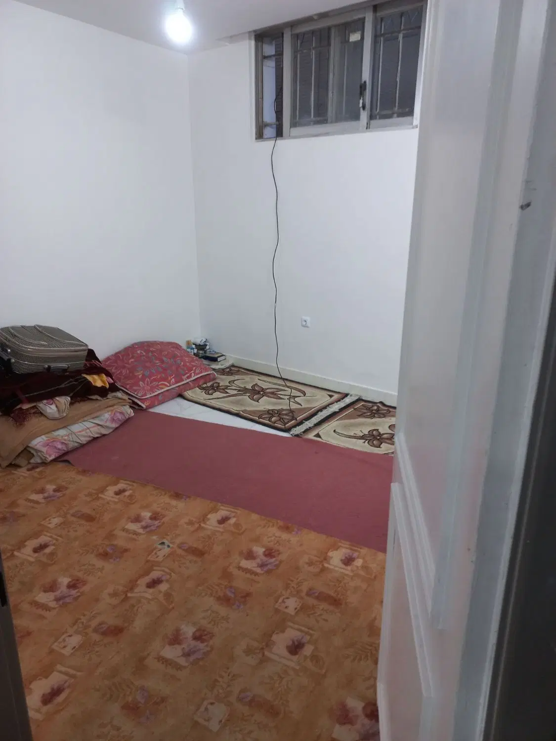 فروش واحد مسکونی طبقه همکف راه مجزا