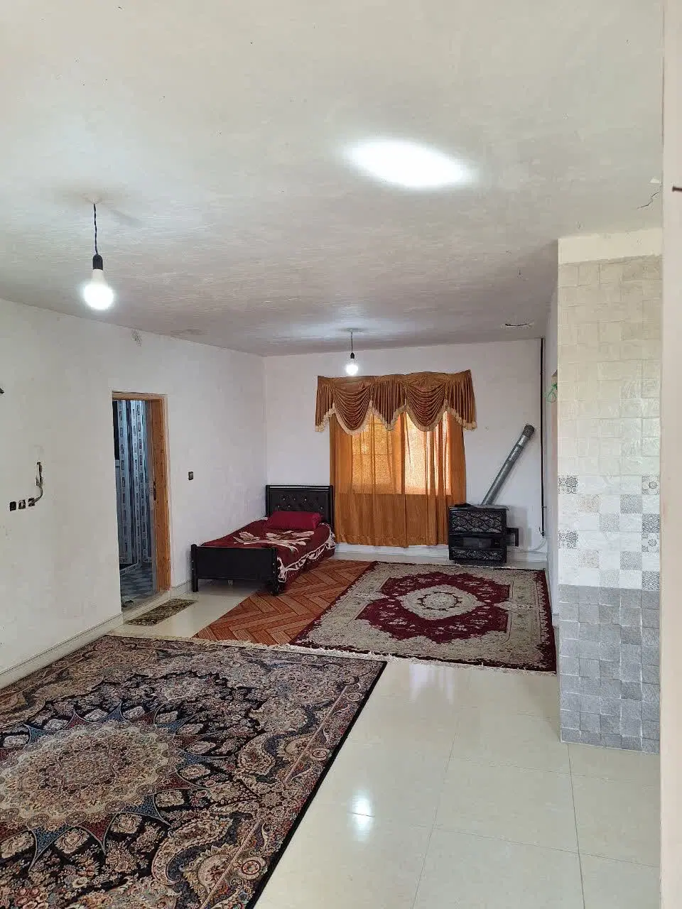 واحد تک خواب روستایی راه جدا.
