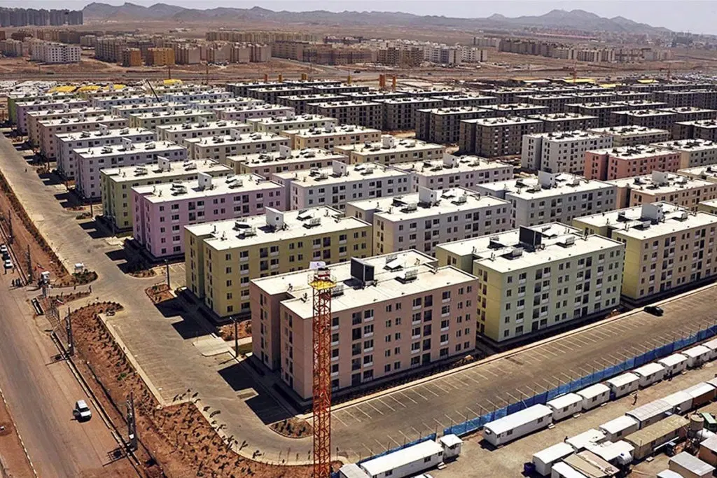 واحد دولتی ۹۰ متری با پارکینگ و انباری