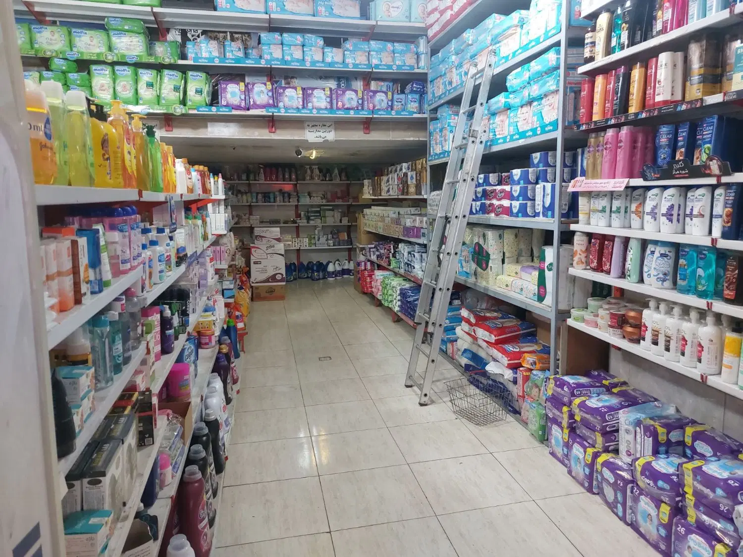 مغازه بزرگ ۱۱۵متر بر چایکنار