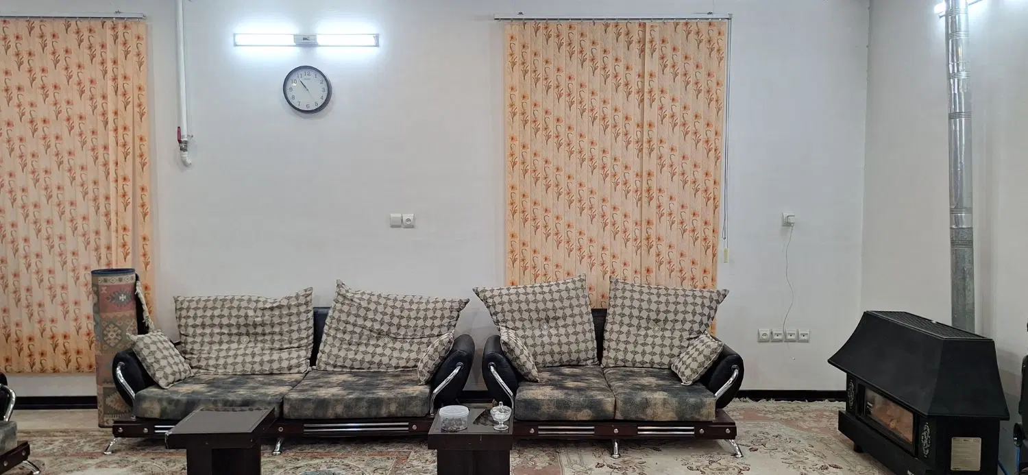 باغ۱۰۰۰متری آماده تکمیل