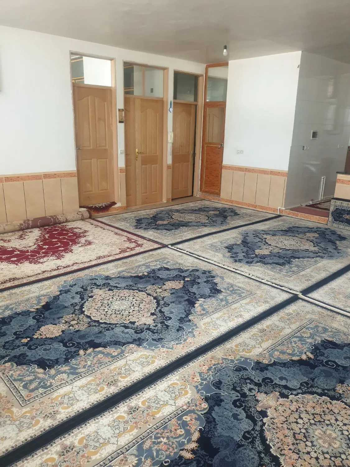 آپارتمانی طبقه دوم، یک ملک دو طبقه