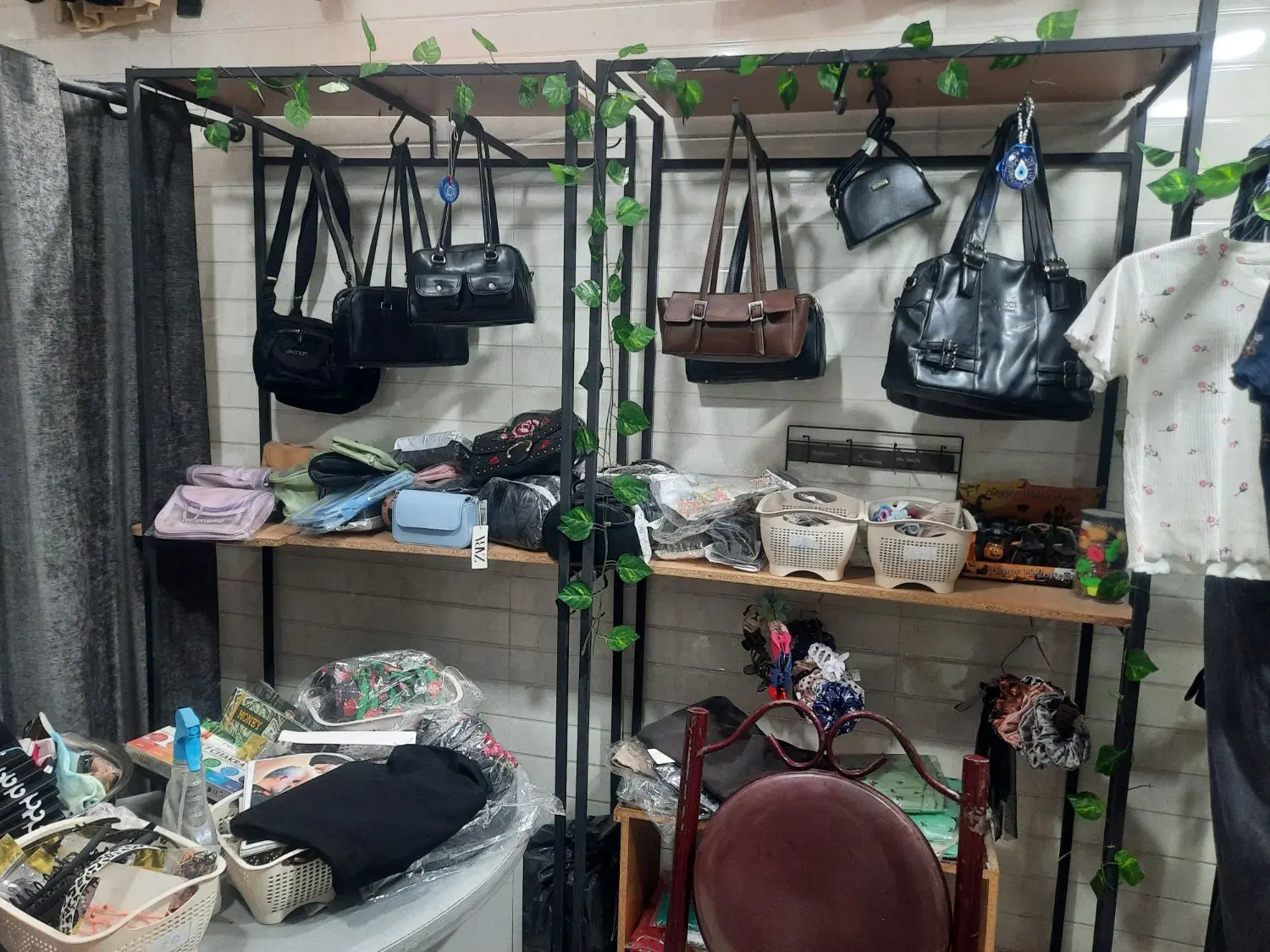 مغازه بوتیک اجاره‌ای پاکدشت