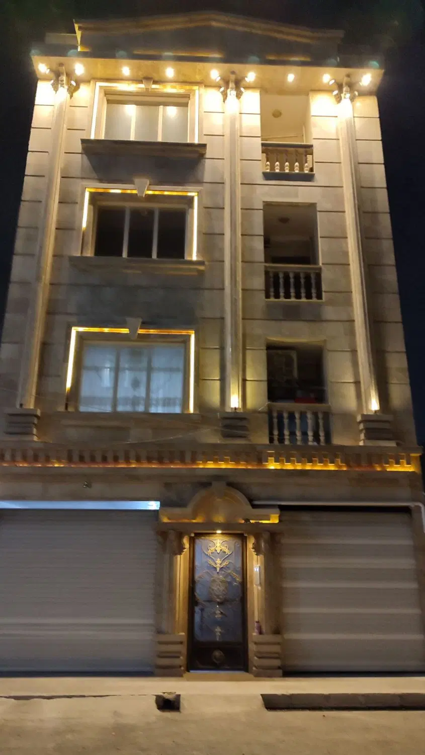 ۷ واحد ۸۲ متری