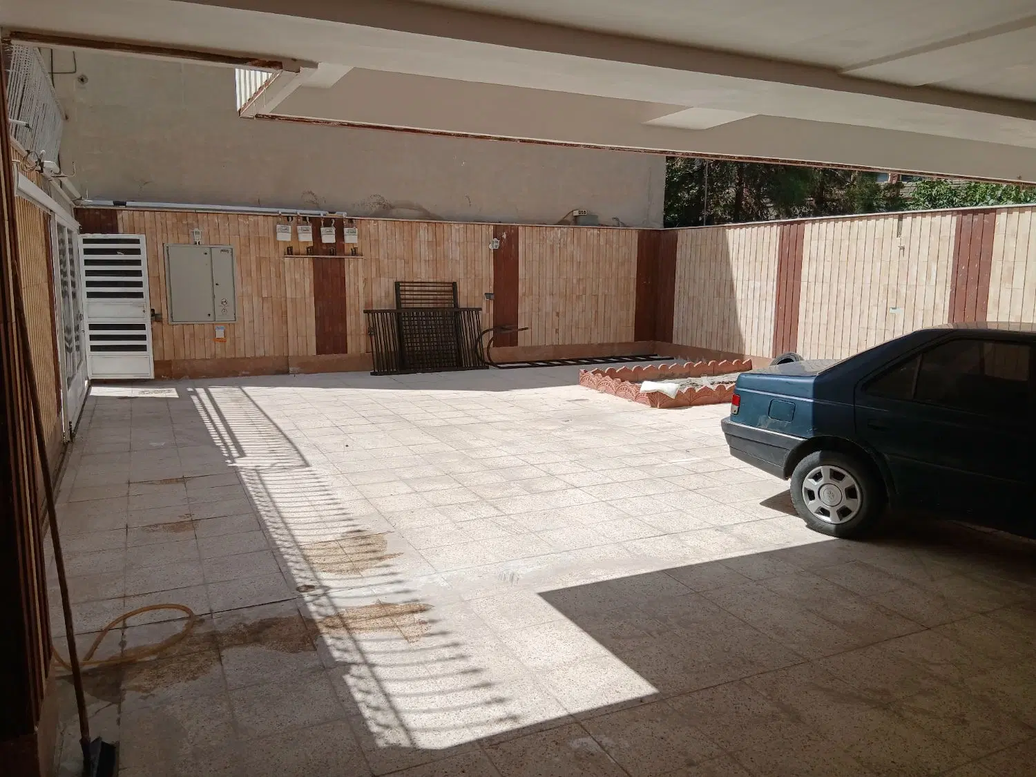 طبقه هم کف خیابان غرضی بلوار شقایق .شقایق۶