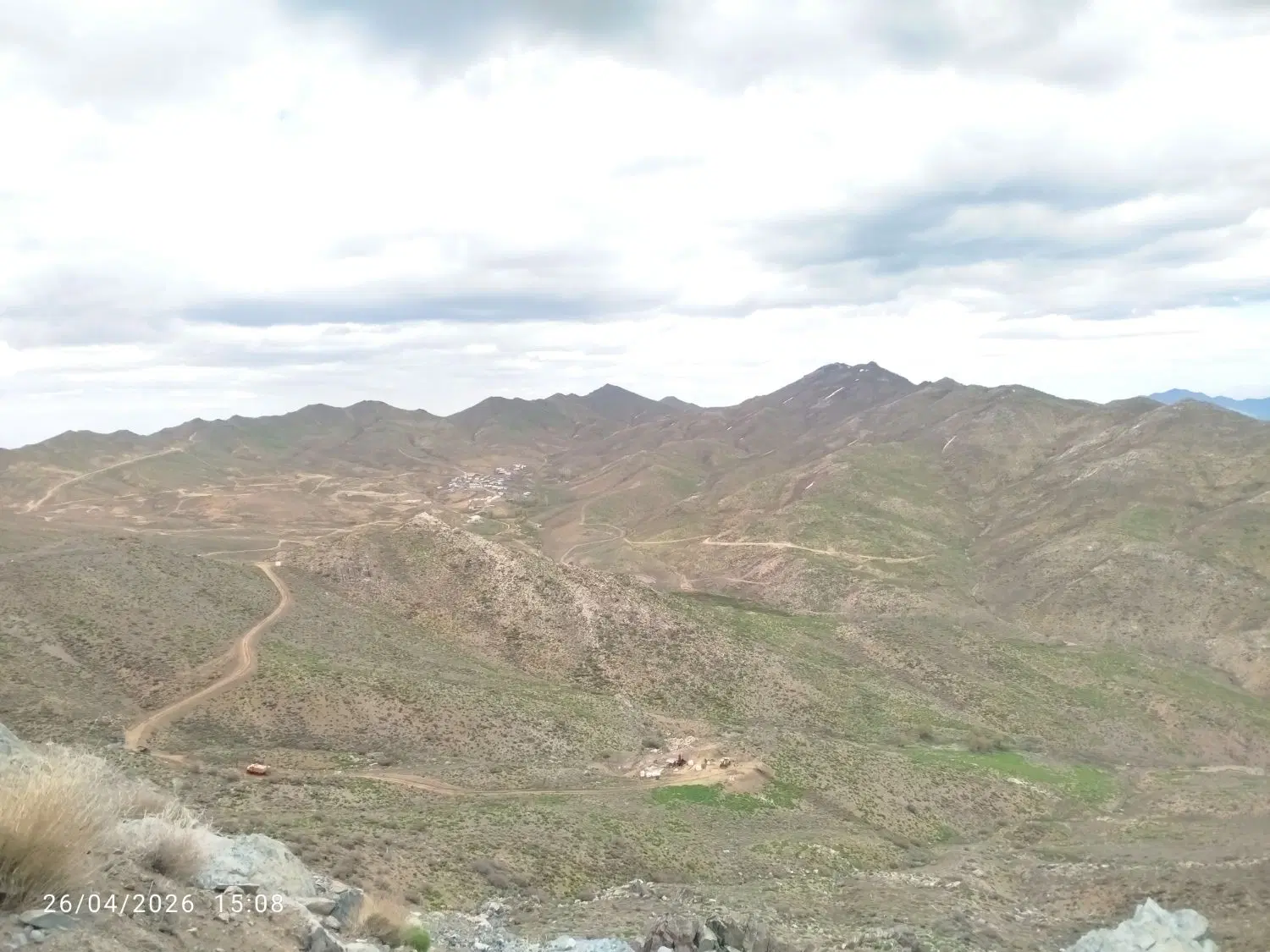 زمین دهکده گلها