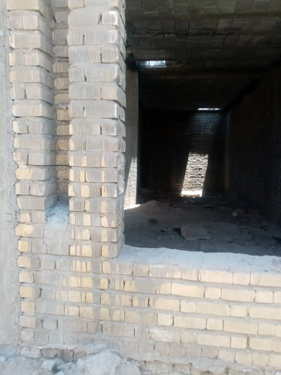 زمین مسکونی تجاری کرونی