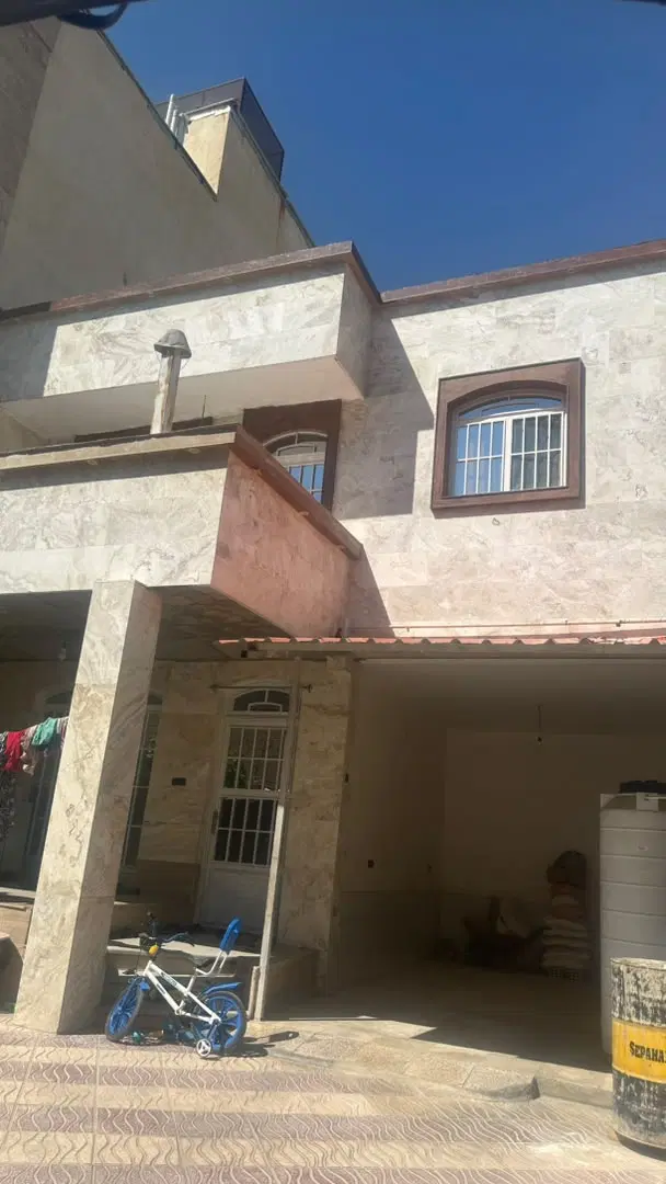 یک باب منزل مسکونی