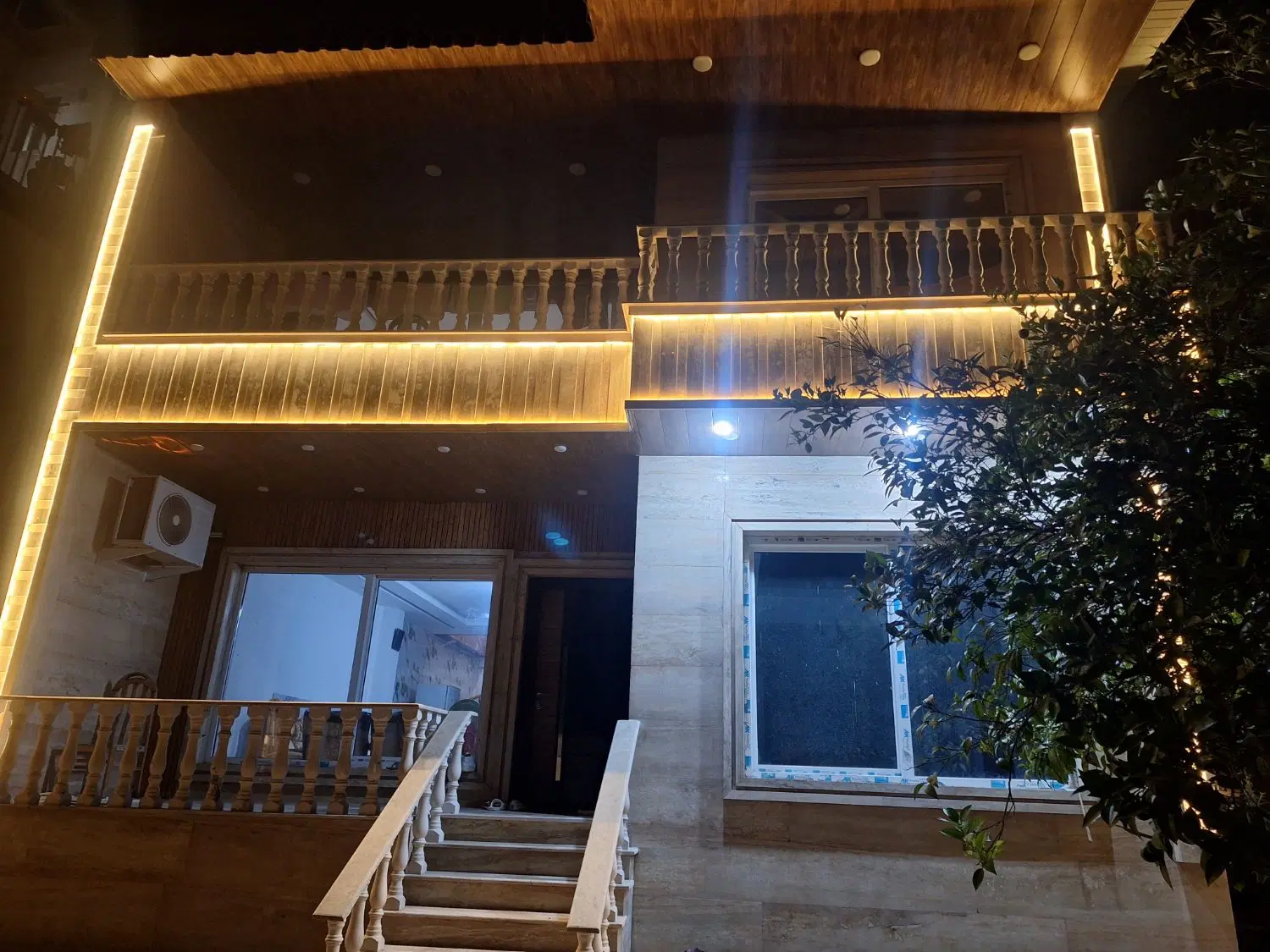 ویلا نوشهرملکار مالک  ۲۲۰متردوبلکس استخرداخلی  سند