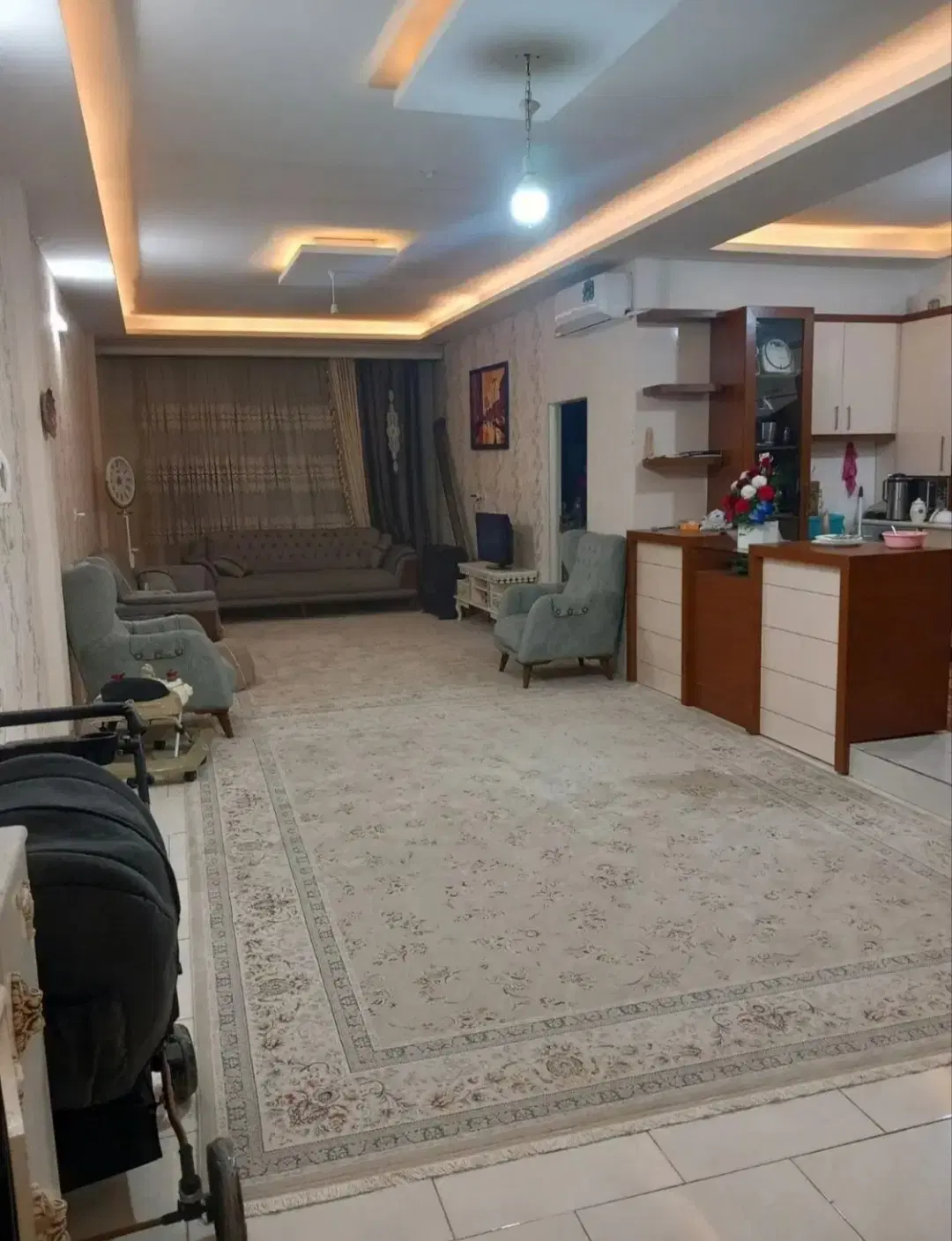 اجاره خانه 90 مترپارکینگدار طبقه اول دوخوابه