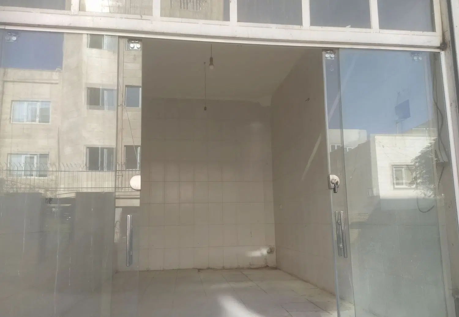 اجاره مغازه و انبار 20متری