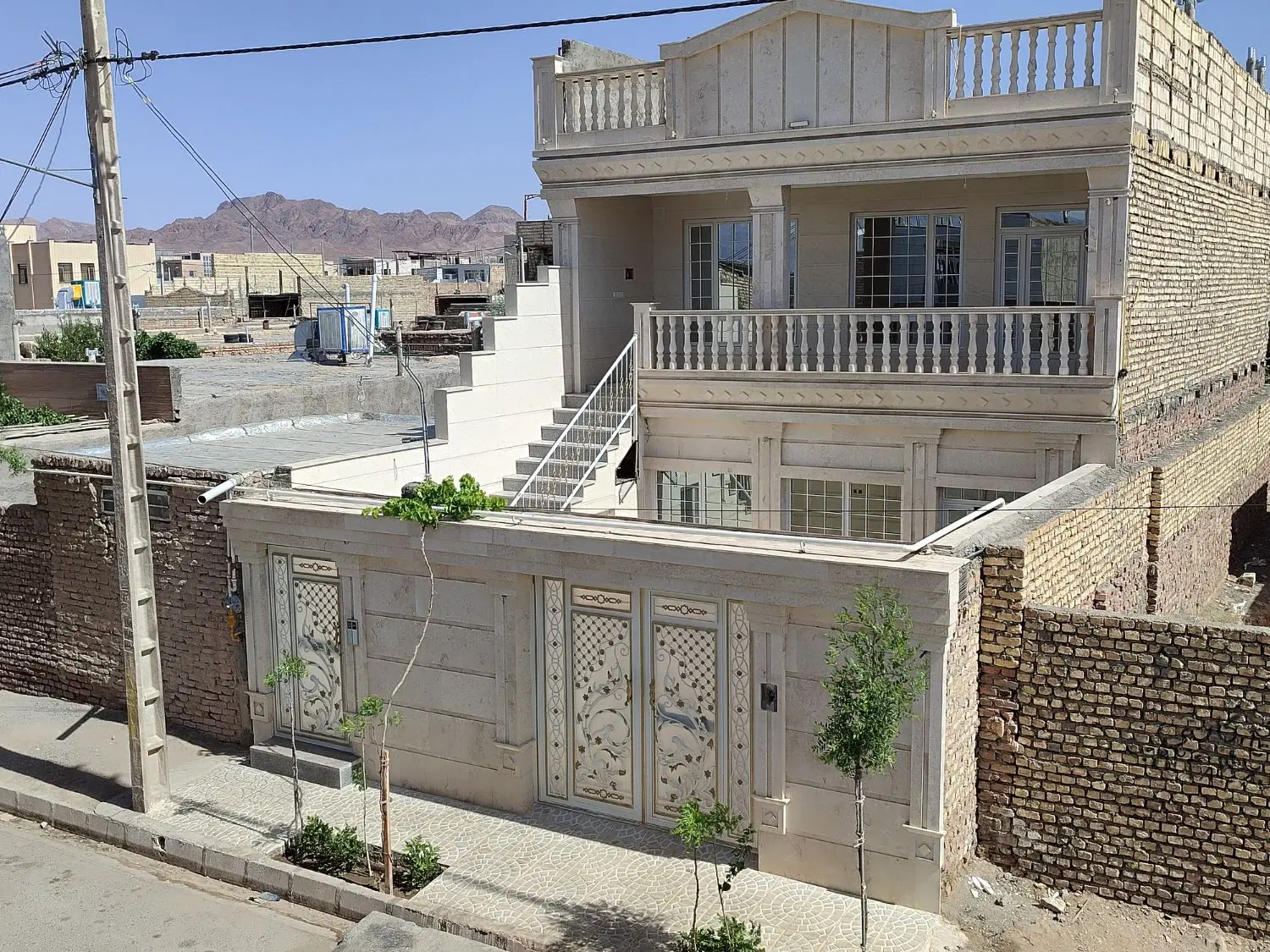دستگردمنزل ویلایی دوطبقه