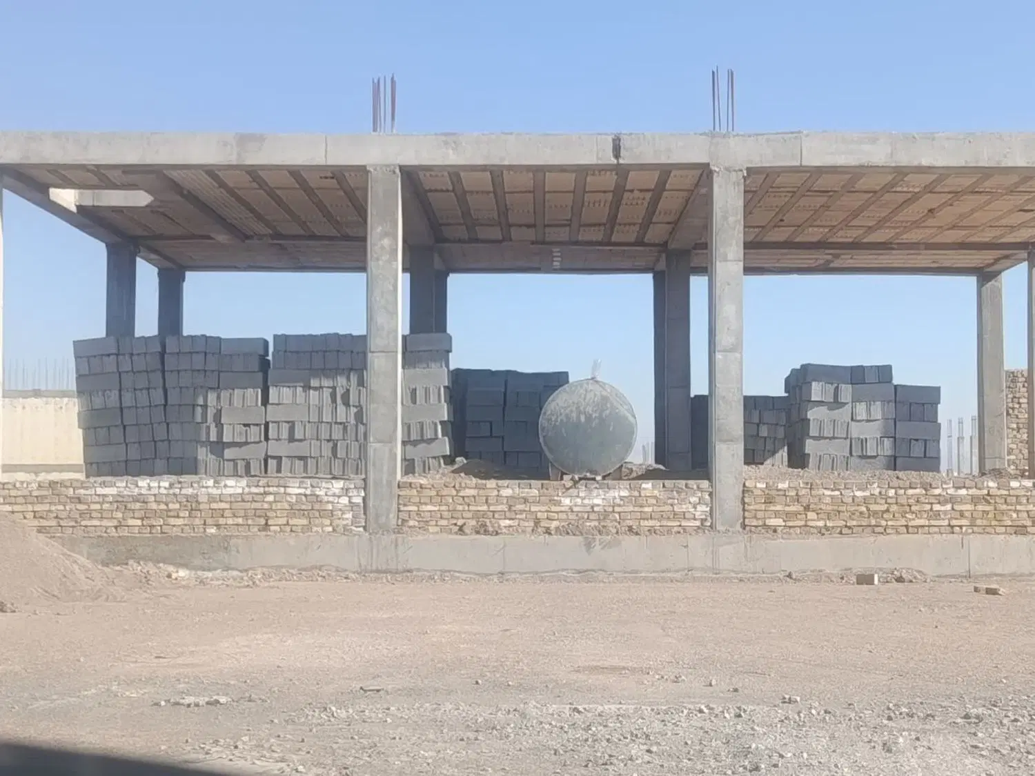منزل نیمه ساز مسکن ملی اردکان