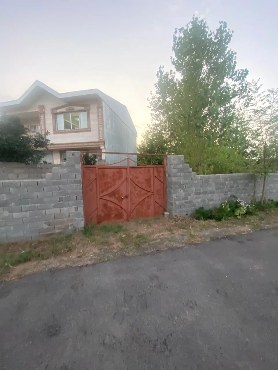 فایل ویژه چمخاله زمین ۳۸۰ متری سنددار، قابل تفکیک