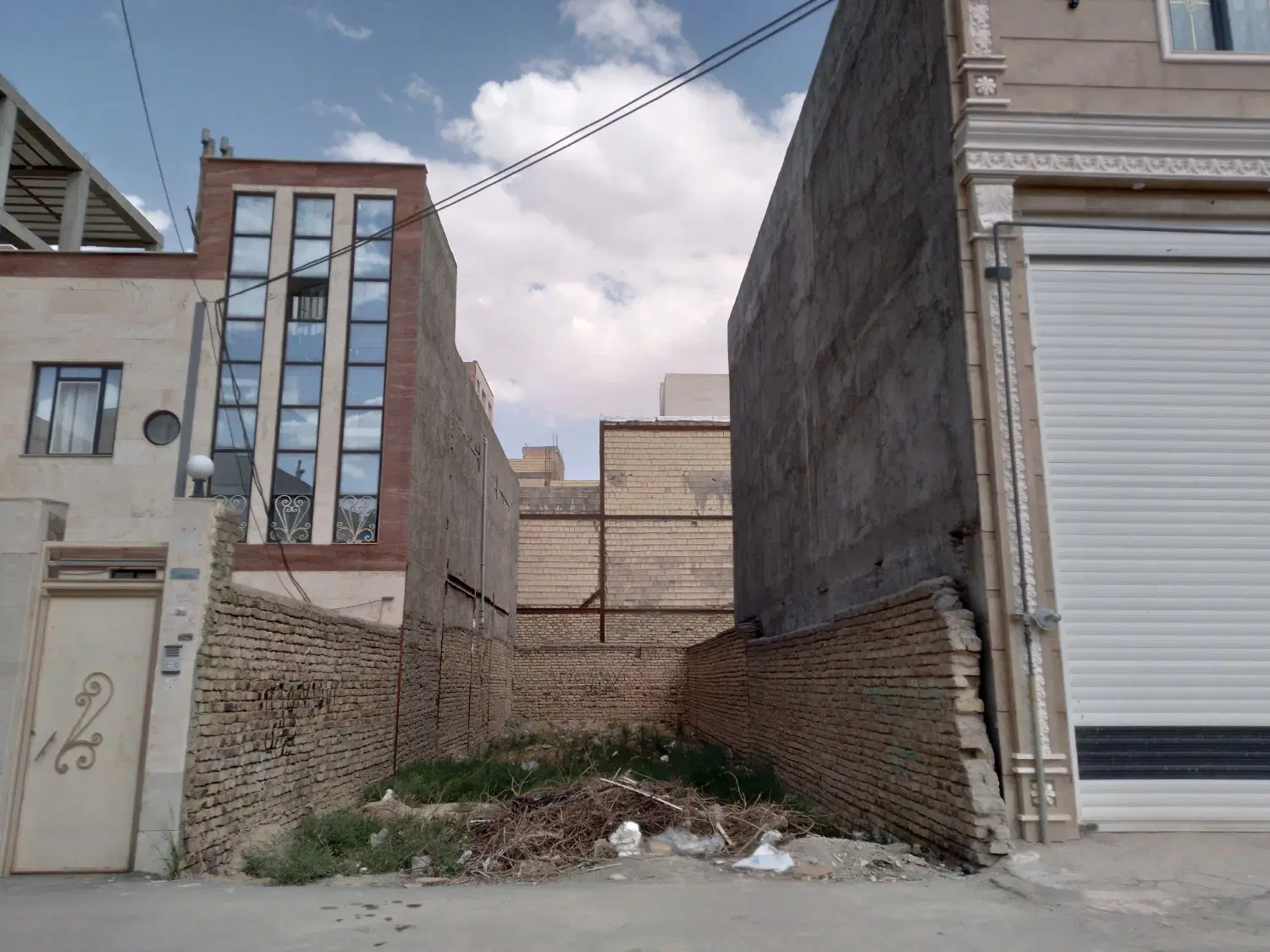 زمین گاوخانه