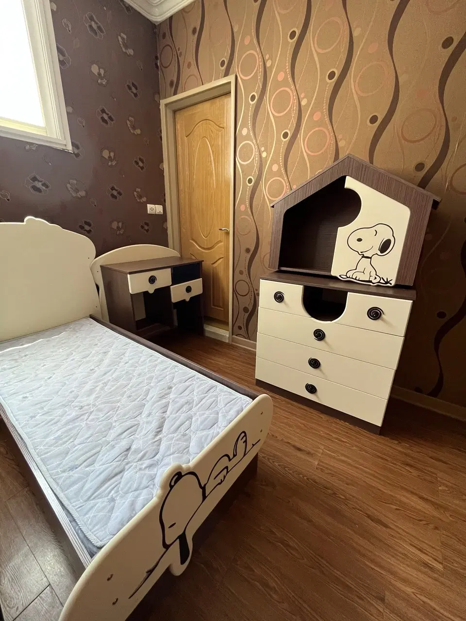 آپارتمان خوش نقشه و پرنور در بزرگمهر آراسته