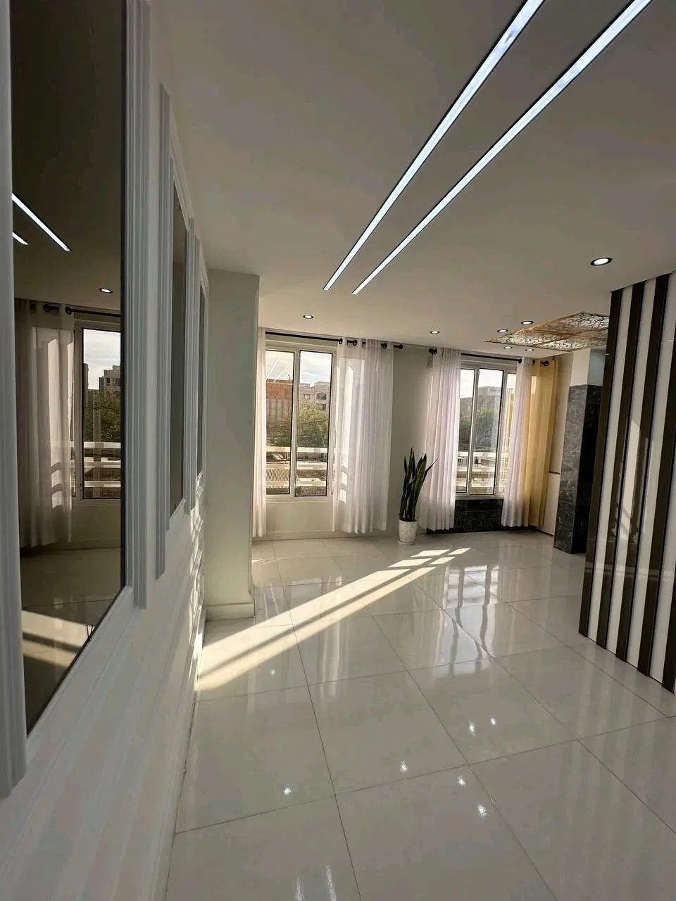 ۴۵متر خوش نقشه سرتاسر پنجره
