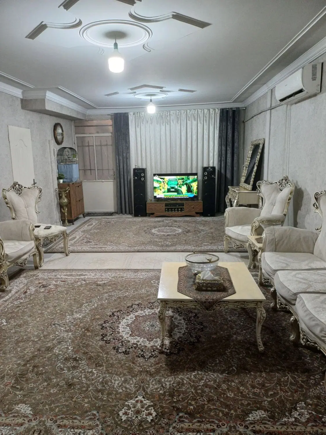 واحد همکف (راه جدا)