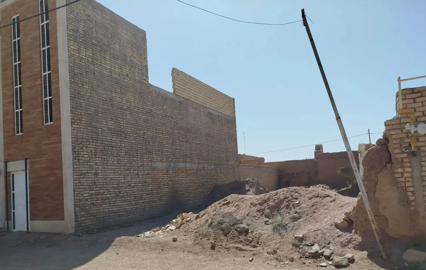 زمین مسکونی215متری روستا علی آباد چهل گزی