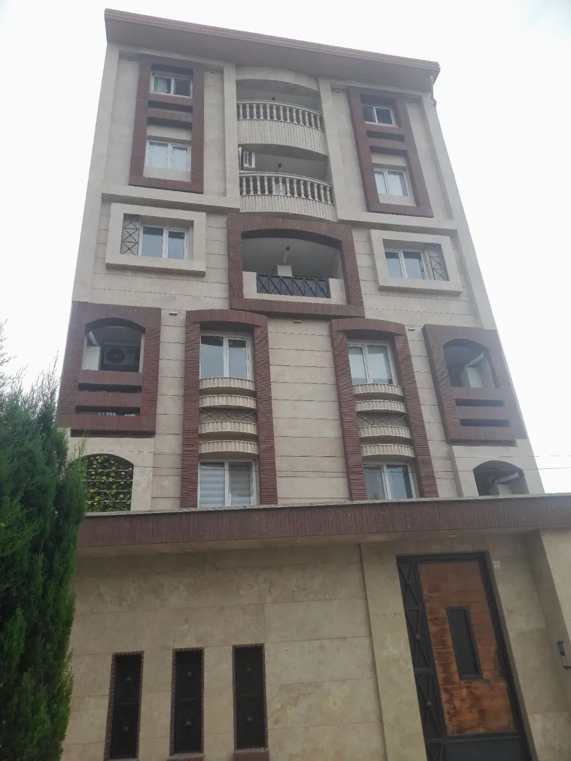 آپارتمان درموقعیت مکانی عالی