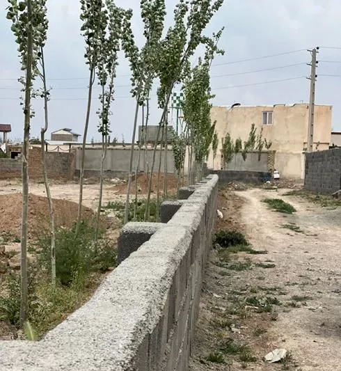 زمین ۲۲۰‌متری باغچه