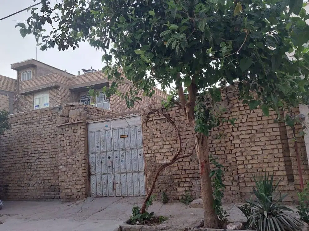 فروش زمین و کلنگی ۲۲۰ متر