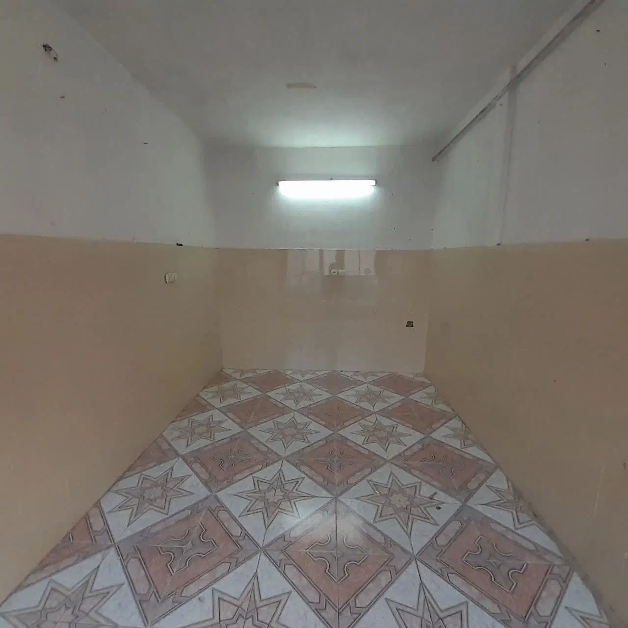 فروش مغازه ۱۵ متری در حصارامیر