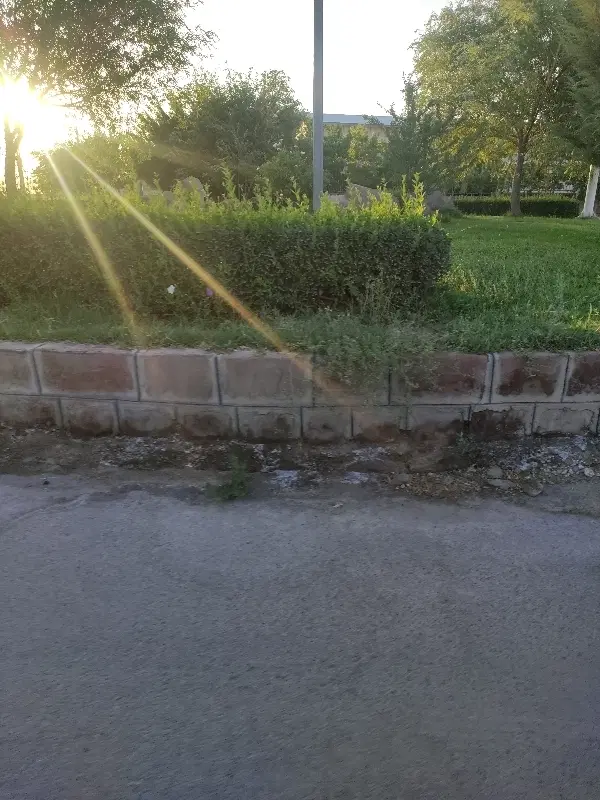 زمین فروشی