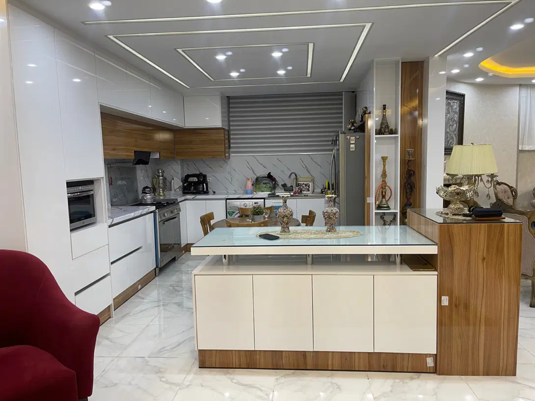 آپارتمان ۱۳۶ متر دو خواب احمد آباد