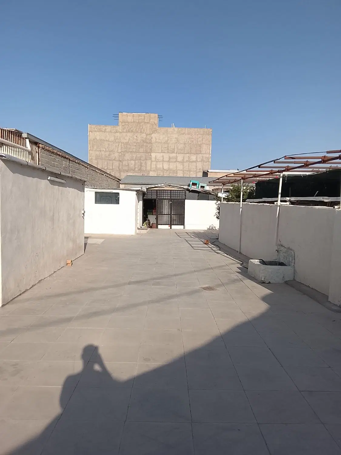اجاره گاراژ شیک و تکمیل