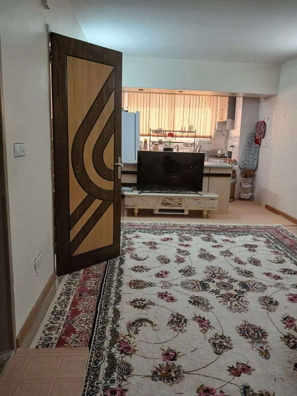 طبقه دوم  چمران ،دو خوابه،امکانات مجزا