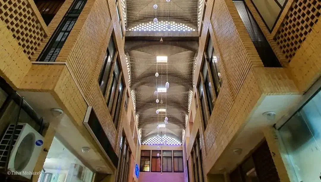 مغازه خوش جا ۲۳ متری بازار آزادی