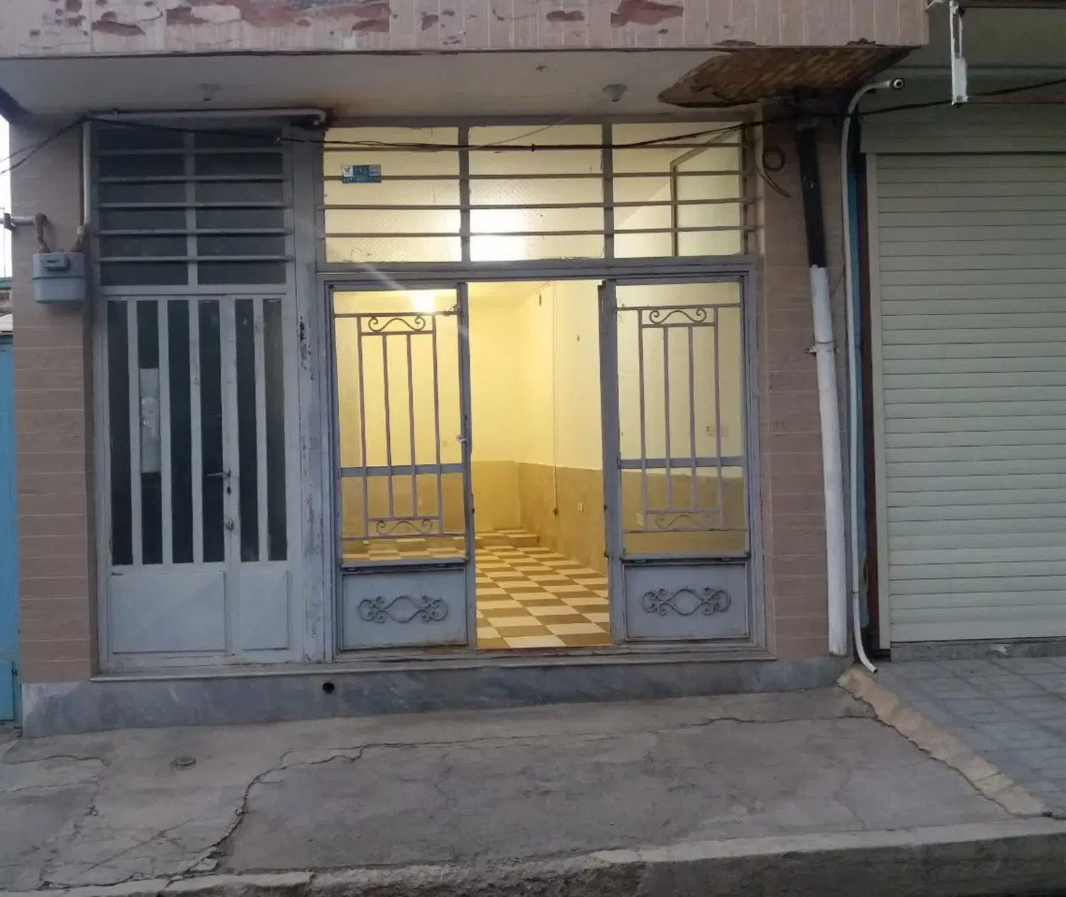 اجاره یک واحد مغازه در بلوار ولیعصر فرخشهر