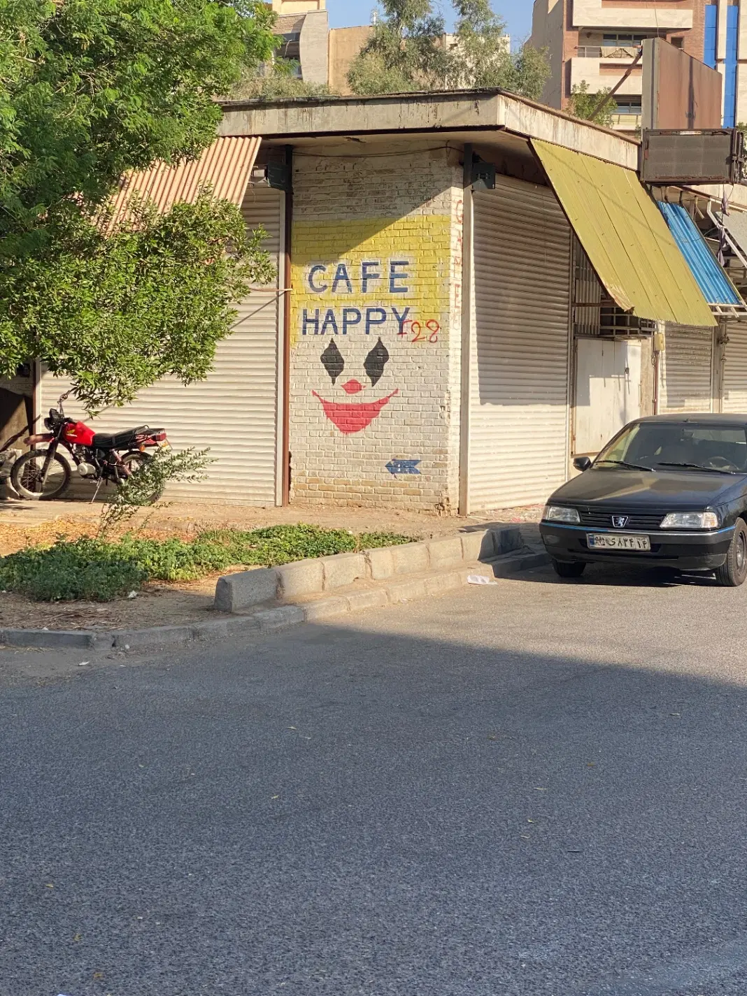فروش سرقفلی مغازه ۲۱ متری سر دو نبش موقعیت عالی