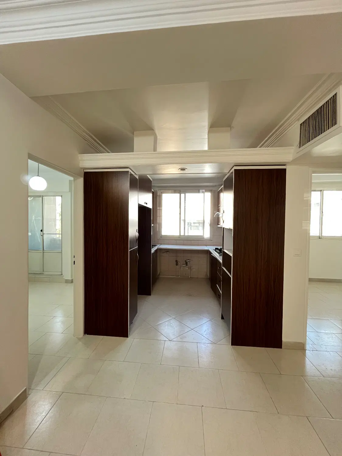 آپارتمان ۶۲ متری فول