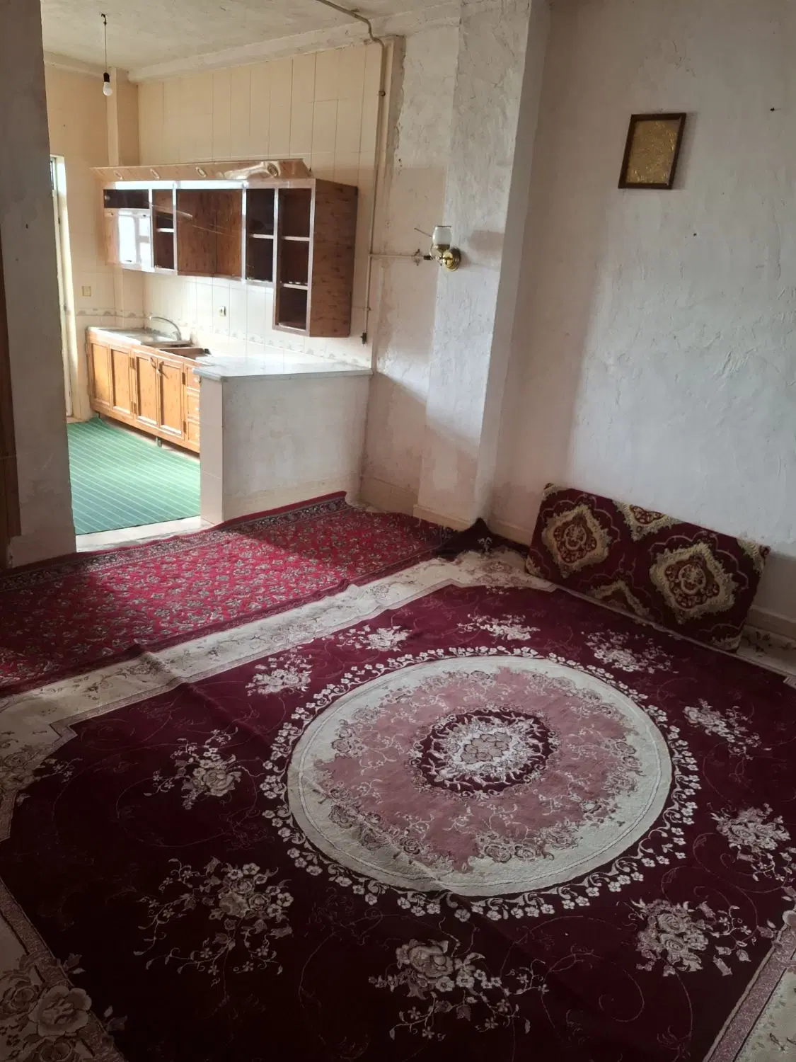 ۶۰ متری همکف در مکانی آرام