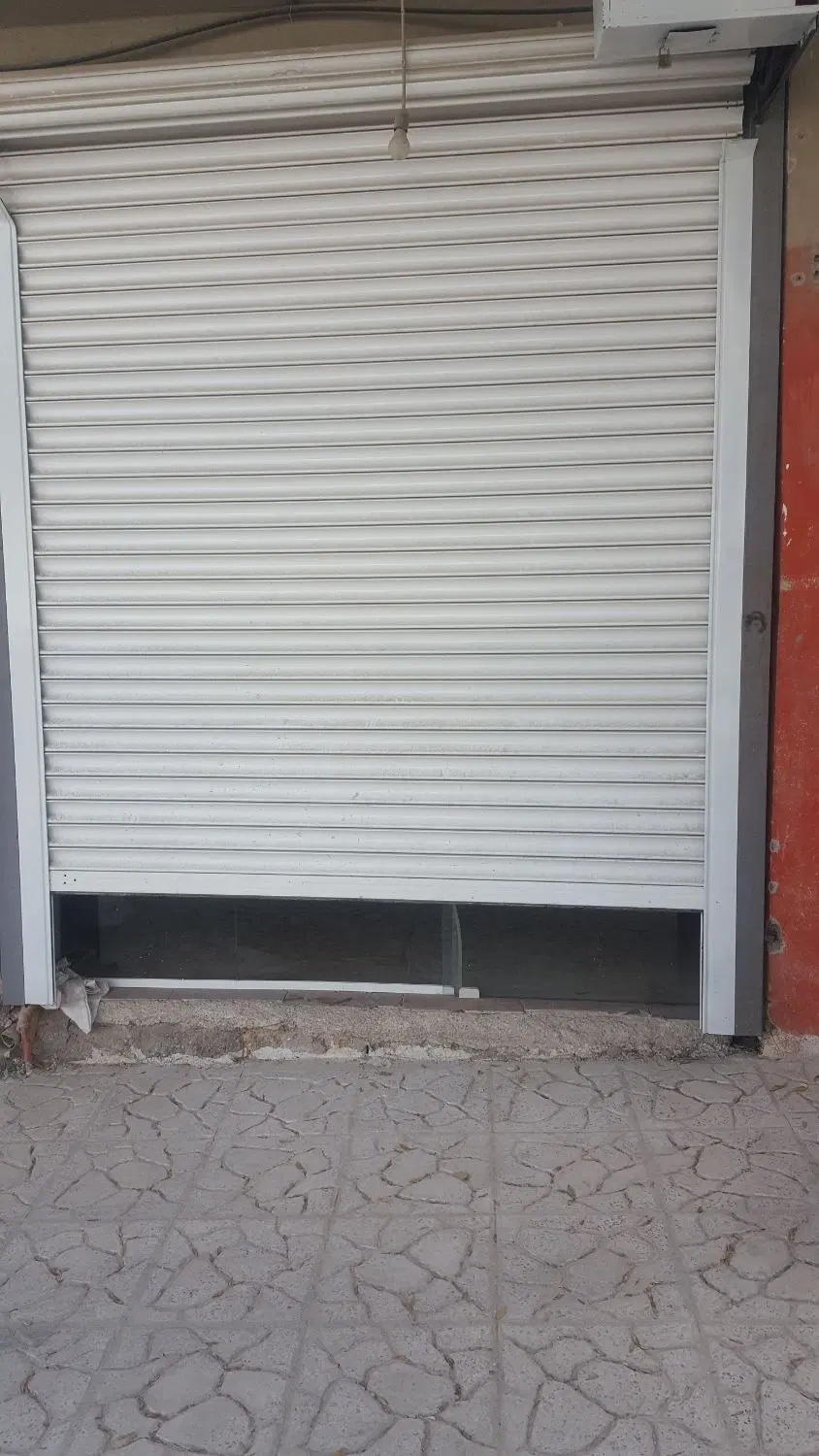 مغازه ۳۵ متری روبروی راهنمایی و رانندگی